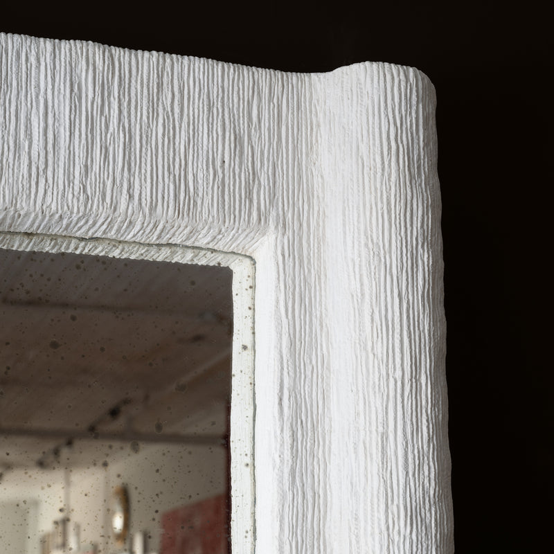 Striation Mirror